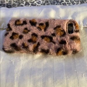 I phone fur leopard case